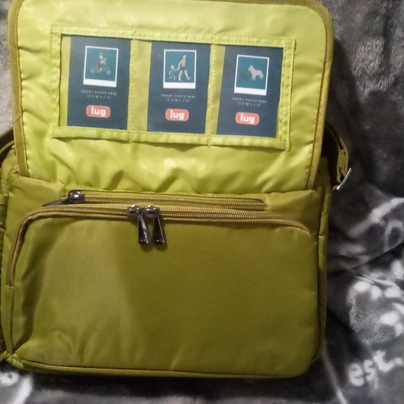 Lug Wings Crossbody in Grass Green - Picture 6 of 10